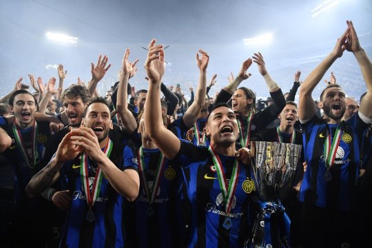 Inter Milano a cucerit Supercupa Italiei după o victorie dramatică cu Napoli