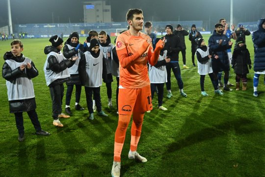 Farul anunță deja transferul lui Aioani la Rapid. ”Acord total”. Cum a comentat Daniel Niculae