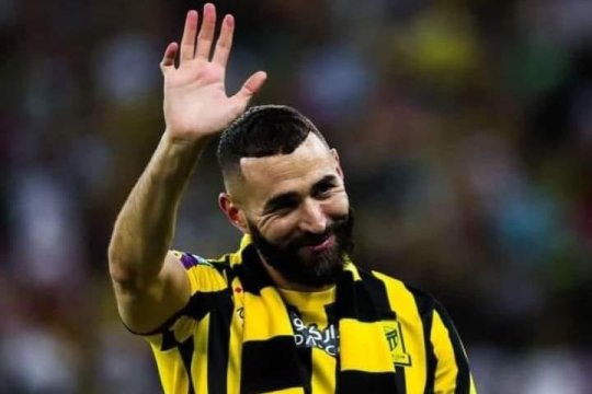 Benzema s-a săturat de Arabia și vrea înapoi în Europa. Cinci granzi se bat pe semnătura francezului