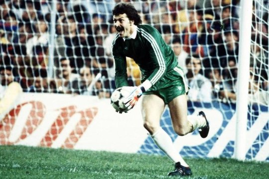 Cum i-a spionat Barcelona pe jucătorii Stelei înainte de finala CCE din 1986. Care era fotbalistul roș-albaștrilor de care se temeau catalanii
