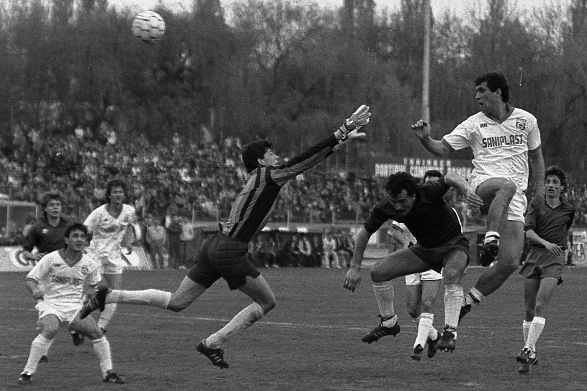 Cămătaru a fost printre cei mai buni atacanți români în anii '80