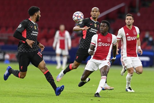 Fotbalistul care și-a înjunghiat vărul e pe punctul de a fi condamnat. Jucătorul este acuzat de trafic de cocaină în valoare de 130.000.000 de euro