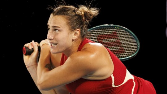Sabalenka s-a calificat în finala Australian Open după ce a trecut în două seturi de Coco Gauff