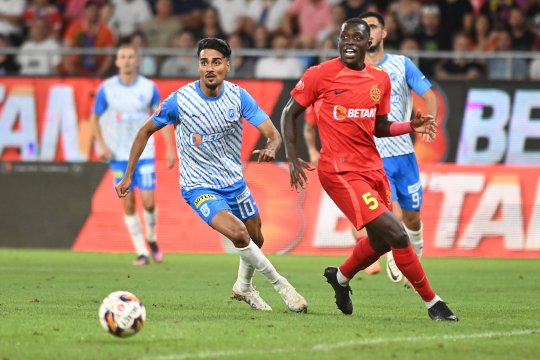 Analiză iAMsport.ro > Patru pentru titlu: cum arată programul echipelor ce se bat pentru marele trofeu în SuperLigă. Rapid joacă ruleta rusească, FCSB și Universitatea o țin din derby în derby, CFR așteaptă totul de la Mutu