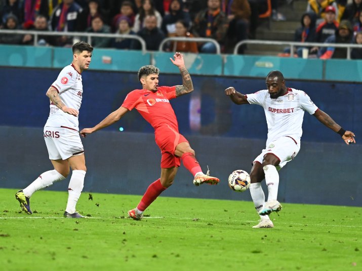 În tur, Coman n-a scăpat din "cleștele" Săpunaru - Braun, iar FCSB a cedat acasă, 1-2, contra Rapidului