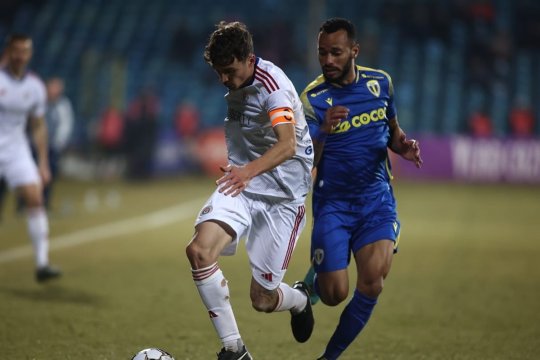 Oțelul Galați - Petrolul Ploiești 0-0. Echipele cu cel mai multe egaluri din Superligă își continuă seria remizelor