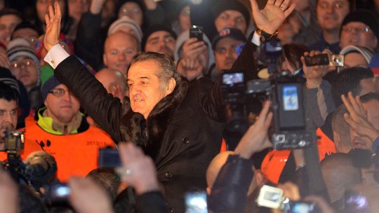 Detalii incredibile din culisele preluării Stelei de către Gigi Becali. Interlopul celebru care l-a adus pe latifundiar în Ghencea. ”Mi-a zis că vine cu Pițurcă”