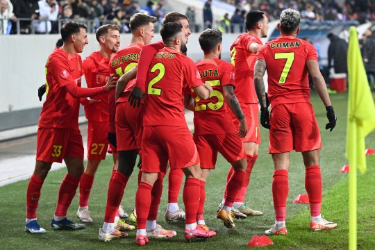 Probleme mari pentru FCSB! Un jucător de bază e out, iar un altul incert, înaintea meciului cu Farul