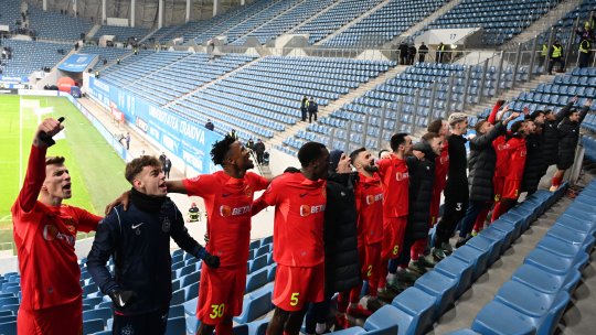 Prezență surpriză la Universitatea Craiova - FCSB! Omul care l-a adus pe Tavi Popescu la București a fost surprins în tribune