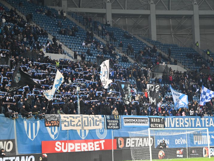 Galeria Universității Craiova la meciul cu FCSB.