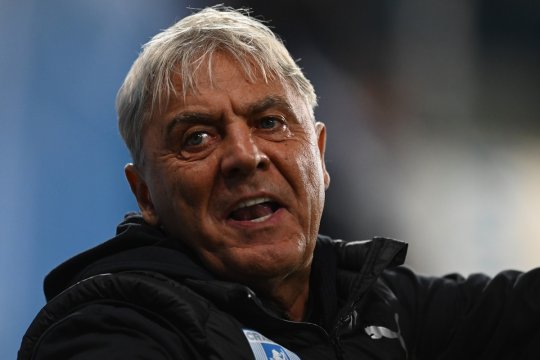 Nimeni nu a scăpat de mânia lui Cârțu după Universitatea Craiova - FCSB 0-3, de la jucători și până la arbitru: "Tremura când îl vedea pe Coman" / "Nu trebuia penalty"