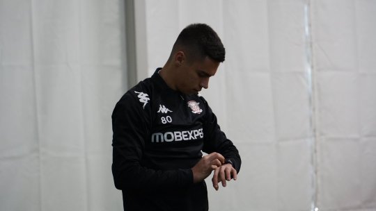 Cîrjan este gata de orice ca să îl convingă pe Bergodi să se bazeze pe el. A venit primul la reunire și s-a apucat să se antreneze