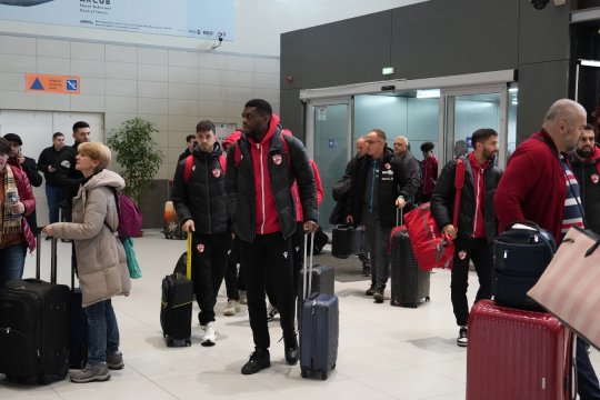 Jucătorii lui Dinamo așteaptă și ei transferurile promise de conducere: ”Nu fuge nimeni de Dinamo”
