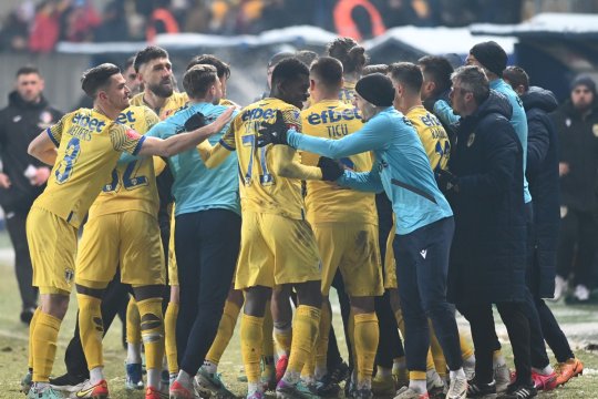 Mișcări de trupe la Ploiești. Atacantul care vine să ducă Petrolul în play-off. Cine este pe ”lista neagră” a lui Pîrvu
