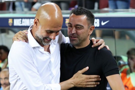 Pep Guardiola sare în apărarea lui Xavi după ce spaniolul și-a anunțat demisia de la Barcelona: ”Din experiența mea, nu putem compara presiunea”