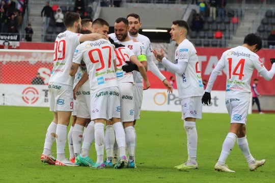 FC Botoșani, transfer de ultimă oră! Cine este atacantul sud-american așteptat la "lanterna roșie" a Ligii 1