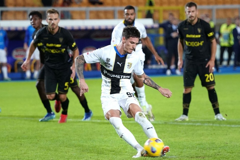 Dennis Man se află în cel mai bun sezon al său la Parma