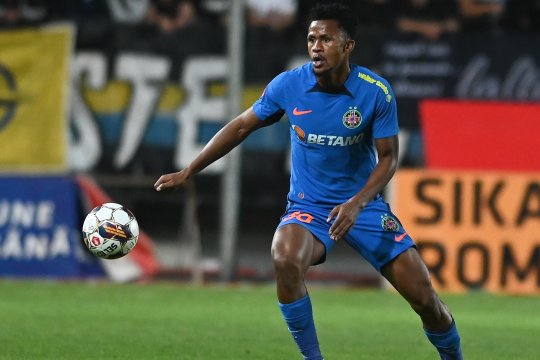 Siyabonga Ngezana a vorbit în premieră despre posibila plecare de la FCSB: ”Nu iese fum fără foc”