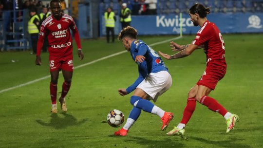 O formație din Superligă, reclamată la FIFA! Propriul fotbalist are interzis în România și vrea să rupă contractul: ”Le-am trimis toate documentele, dar n-au făcut nimic!”