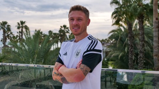 Bogdan Mitrea, interviu tulburător despre începutul în fotbal: "Dormeam la stadion, mâncam la un bar, o reglam din pâine! A fost groaznic". Despre viață, familie, U Cluj și echipa națională