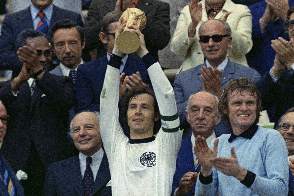 Nouă titluri de campion al Germaniei a câștigat Franz Beckenbauer cu Bayern Munchen, atât ca jucător, cât și ca antrenor