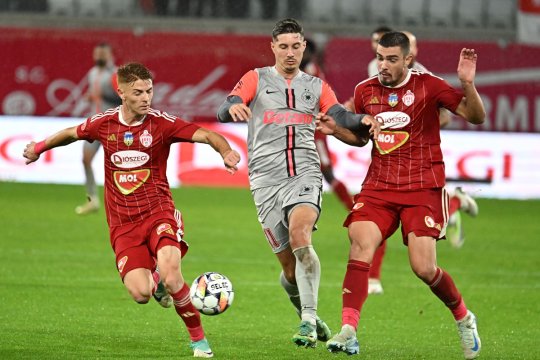 Primul transfer pus la cale de Rapid după remiza cu Oțelul Galați. Conducerea clubului din SuperLiga recunoaște: ”Suntem deschiși”