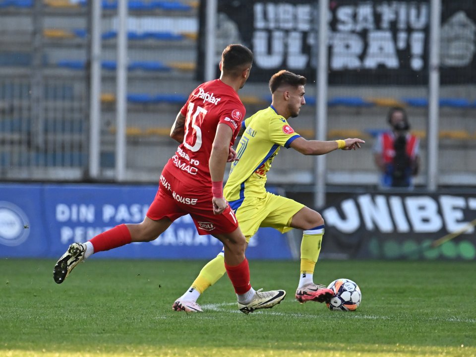 Mihnea Radulescu in meciul dintre Petrolul Ploiesti si FC Hermannstadt, din cadrul Superligii, desfasurat pe Stadionul Ilie Oana din Ploiesti, vineri 27 septembrie 2024