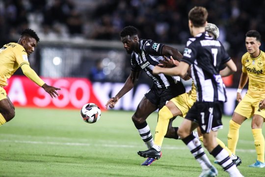 Avantaj FCSB înainte de partida cu PAOK. Ce probleme de lot are Răzvan Lucescu la meciul de joi
