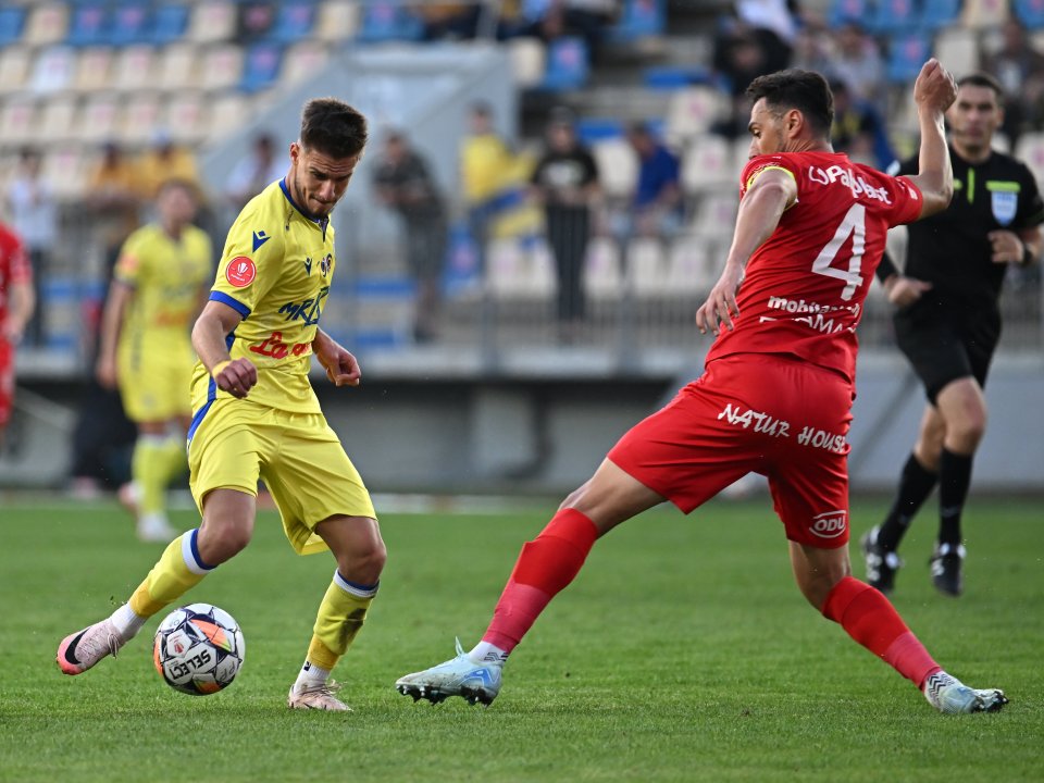 Mihnea Rădulescu, jucător al celor de la Petrolul Ploiești