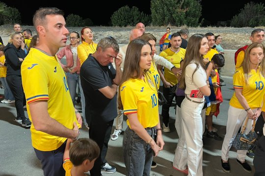 Cum a fost surprinsă soacra lui Ianis Hagi la Cipru - România 0-3. Liliana Tănase și Marilena Hagi, nevoite să aștepte la porțile stadionului