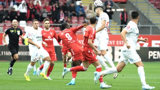 Continuă plecările de la UTA Arad? Ce fotbalist ar putea fi pe lista neagră a lui Mircea Rednic