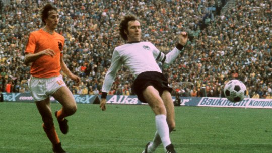 ”Am luat și eu exemplu de la Beckenbauer, Cruyff”. Mircea Lucescu divulgă sfatul important pe care îl oferă jucătorilor săi