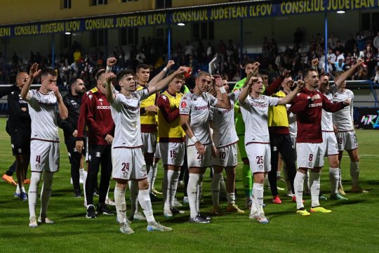 Fotbalistul adus de Rapid cu mari speranțe, luat în colimator de Adrian Mutu: "Nu-mi dau seama" / "Va fi exclus și vândut"