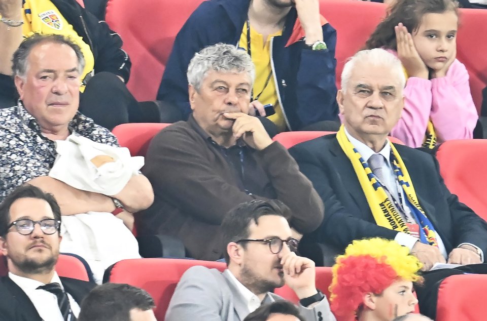 Mircea Lucescu si Anghel Iordanescu urmaresc din tribuna meciul de fotbal dintre Belgia si Romania, contand pentru UEFA EURO 2024,