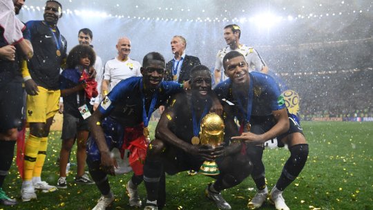 Cine l-a împrumutat cu bani pe fostul campion mondial acuzat de viol