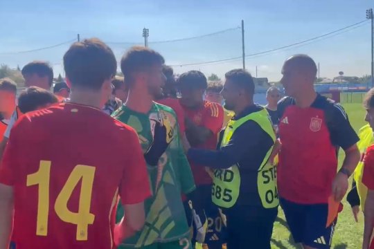 Scandal rasist la România U19 - Spania U19. Ibericii au sărit la bătaie după ce unul dintre ei ar fi fost numit ”negro”