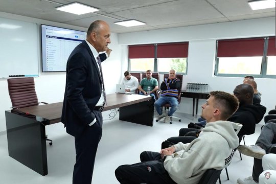Dan Șucu, prezentare pe Transfermarkt în fața jucătorilor Rapidului! Imagini uluitoare: ce putea să le arate fotbaliștilor