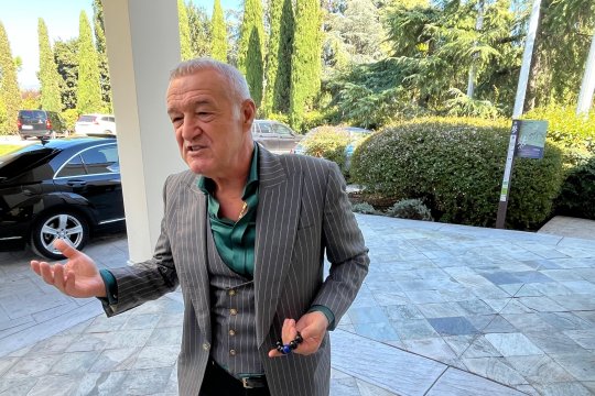 Gigi Becali, ”înțepături” la adresa rivalilor după sosirea la Salonic: ”E una să le dai echipa lui Șumudică sau Gâlcă, alta lui Răzvan Lucescu!”. Cum speră să dea o lovitură de 25.000.000 de euro