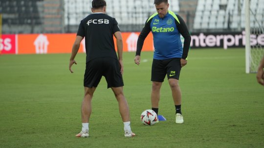 Charalambous și Pintilii s-au băgat la joc cu fotbaliștii de la FCSB. Imagini cu antrenamentul roș-albaștrilor înaintea meciului cu PAOK