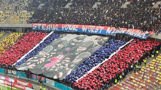 Scenografii spectaculoase în Dinamo - FCSB! Fanii au făcut spectacol în derby. "Câinii", ironie supremă pentru rivali