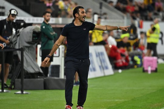 Elias Charalambous s-a enervat înaintea duelului Dinamo - FCSB: ”La ce te referi?!”. Întrebarea care l-a deranjat