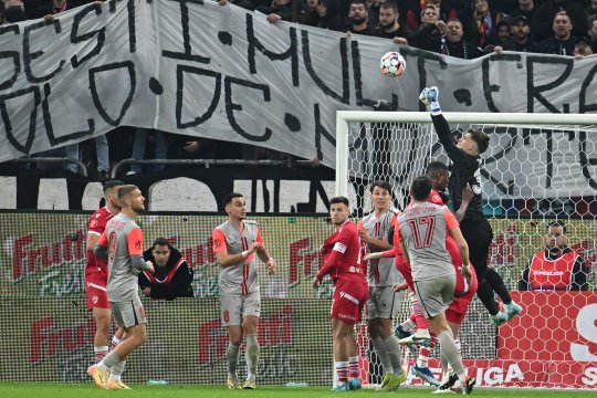 Pierdere mare pentru FCSB! Ce jucător ratează meciurile cu Rangers și Rapid