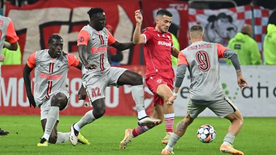 Un campion olimpic a venit să o susțină pe Dinamo la derby-ul cu FCSB! Ce legende s-au pozat cu acesta