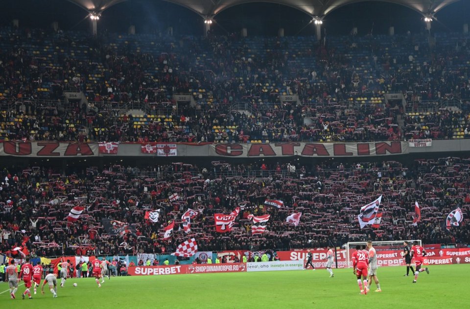 Peluza Catalin Hildan la meciul de fotbal dintre Dinamo Bucuresti si FCSB,