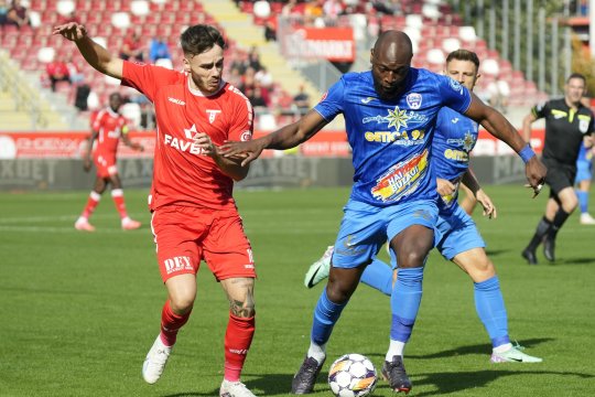 UTA Arad - Gloria Buzău 1-0. ”Textiliștii” obțin o victorie uriașă, datorită unui autogol halucinant