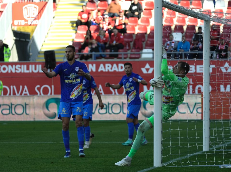 Autogol de senzație la UTA - Gloria Buzău