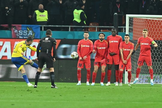 Starul din Liga 1 pe care Mircea Rednic l-a vrut: "Nu doar eu decid, ne mai și sfătuim”