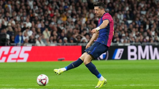 Ocazia campionatului! Robert Lewandowski a ratat cu poarta goală în El Clasico, după ce a reușit o "dublă"