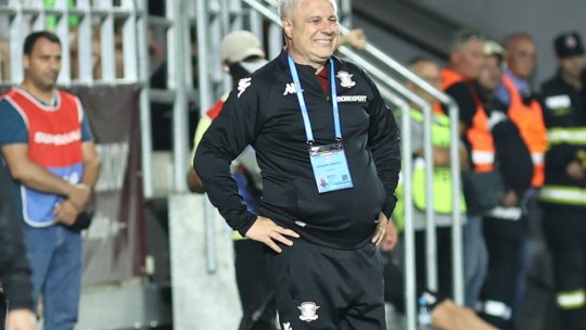 Șumudică l-a copiat pe Gigi Becali la derby-ul dintre FCSB și Rapid! Cum a apărut pe bancă