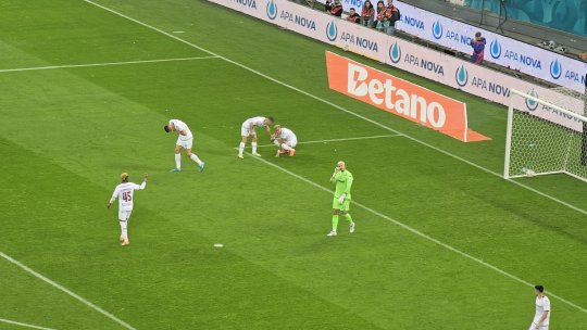 Derby-ul dintre FCSB și Rapid, întrerupt de două ori în repriza secundă